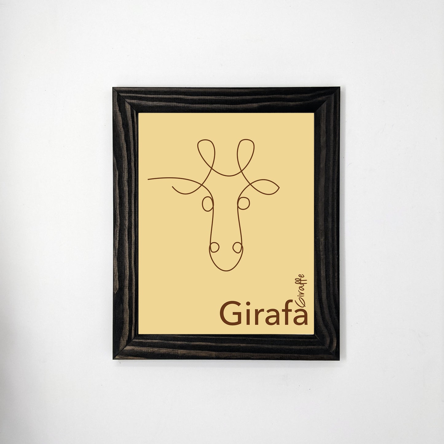 Girafa / Giraffe Bilingual Portuguese/English Line Art Animal Prints Set (8) on Linen